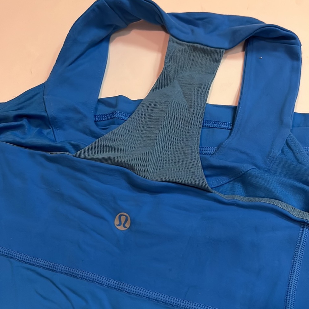 LULULEMON Cobalt blue bra tank with mesh bask detail size 6 💙